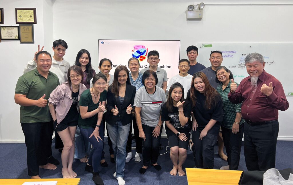 Tiktok Marketing Course Students - DREALM