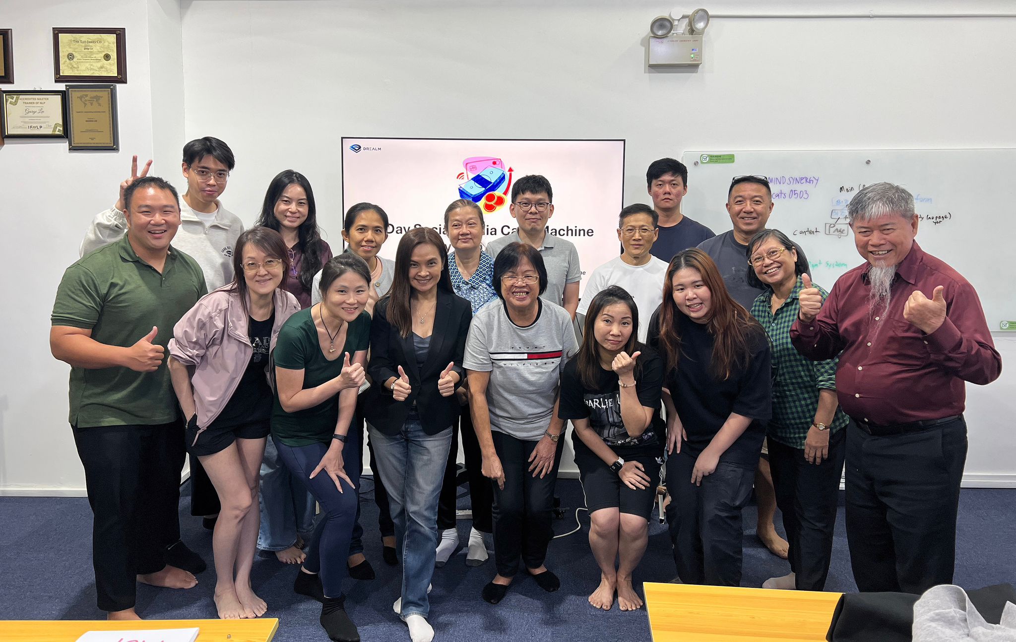 Tiktok Marketing Course Students - DREALM